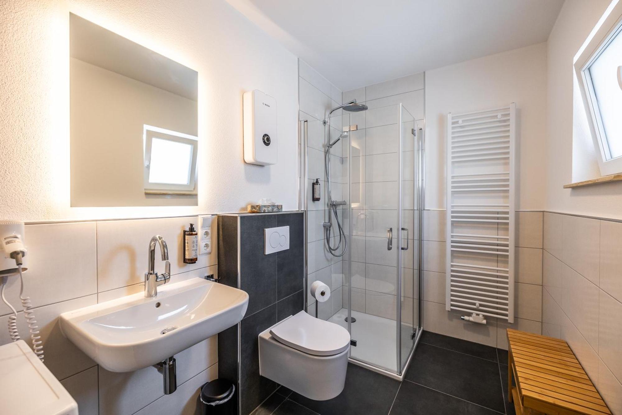 Eifelcomfort Modernes Apartment In Zentraler Lage 普鲁姆 外观 照片