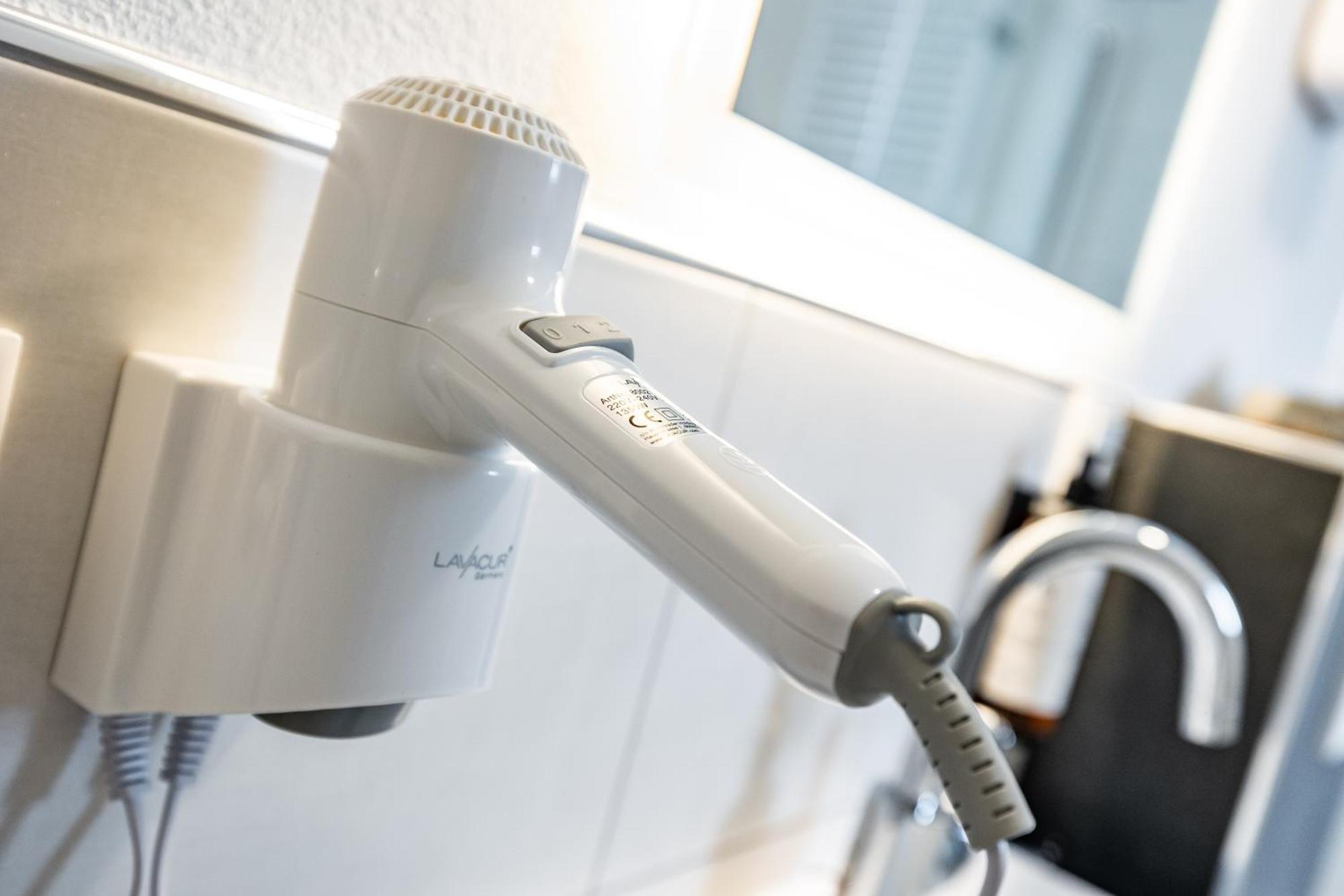 Eifelcomfort Modernes Apartment In Zentraler Lage 普鲁姆 外观 照片