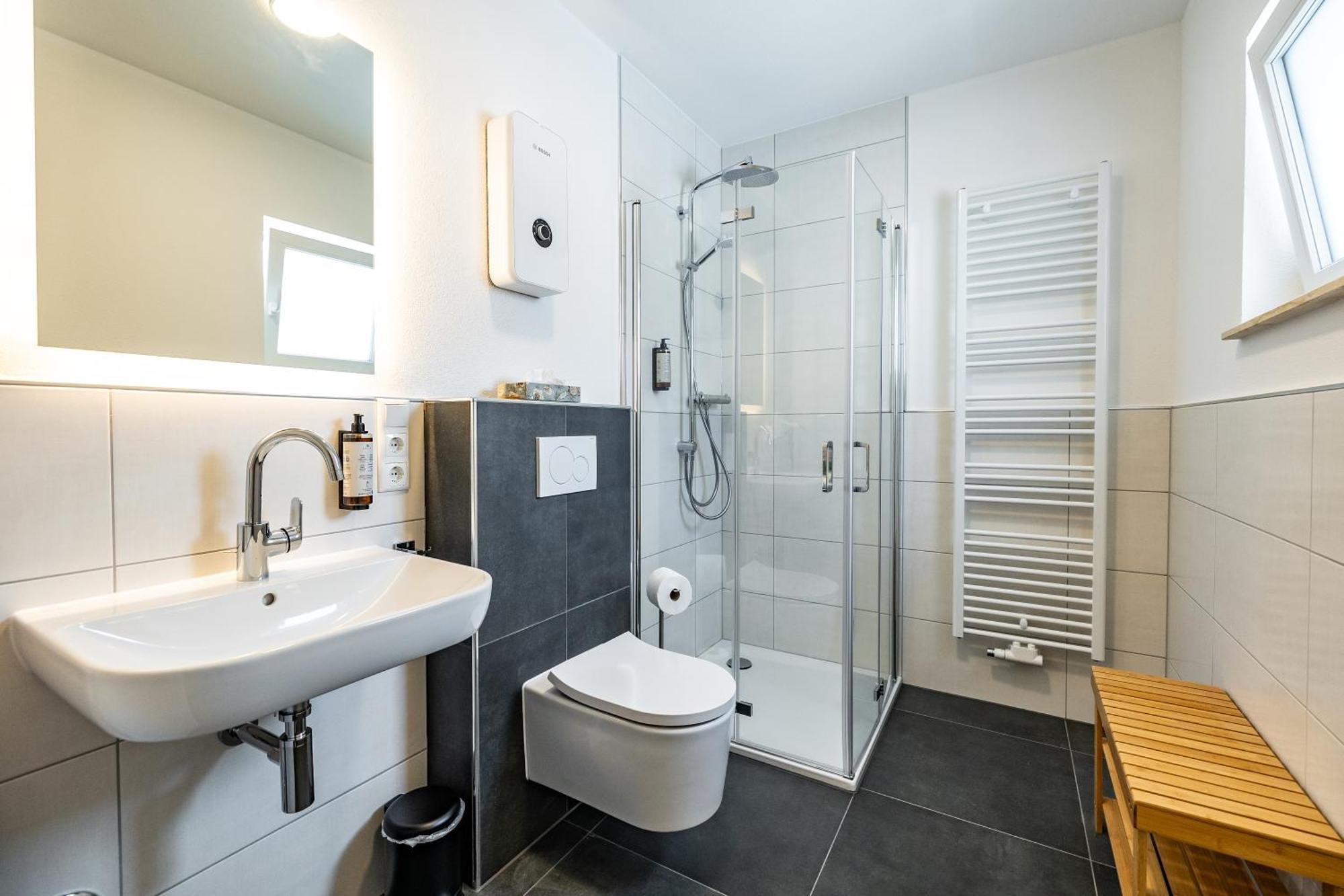 Eifelcomfort Modernes Apartment In Zentraler Lage 普鲁姆 外观 照片
